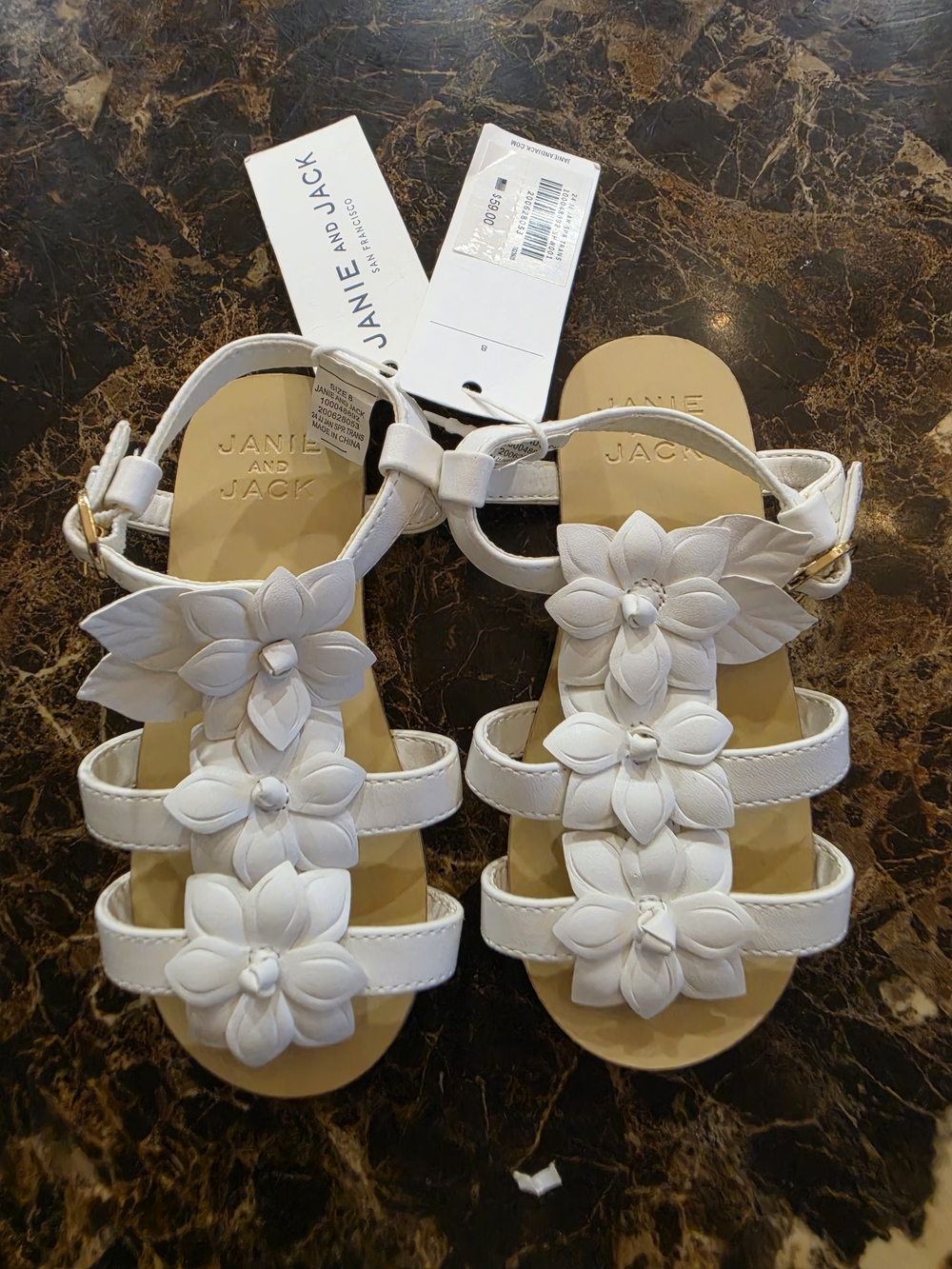 🔥 NWT Janie & Jack White Floral T-Strap Sandals with Gold Buckles (Size: 8c/8T)